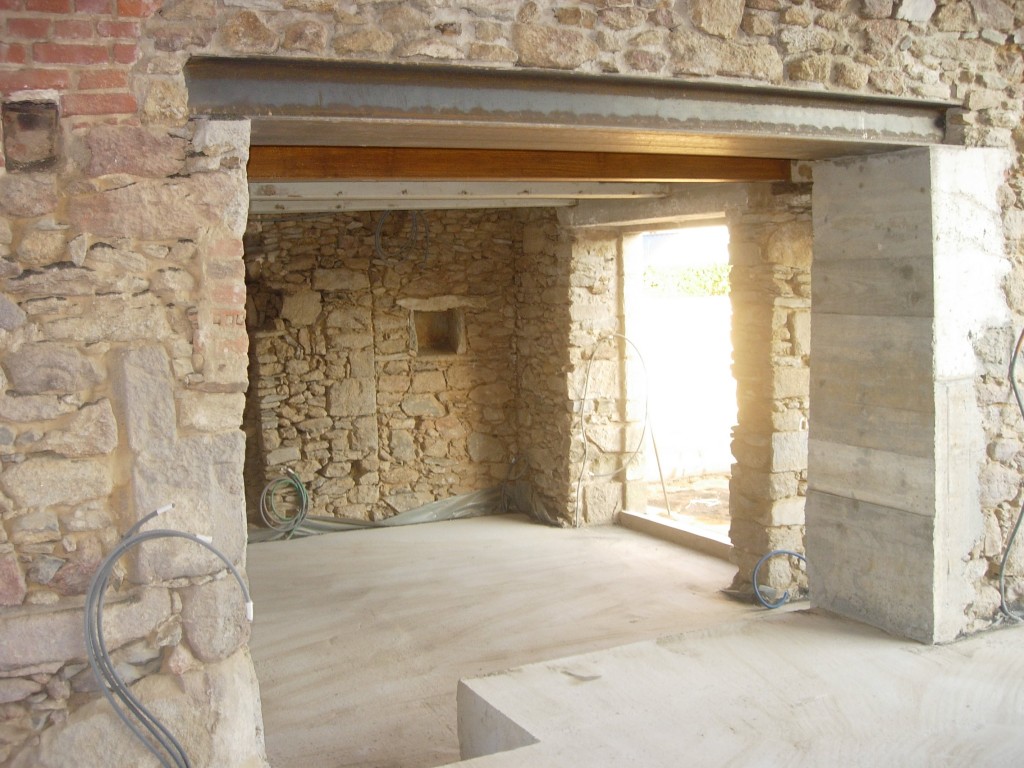 Ouverture de mur en pierre, en béton à Ligsdorf